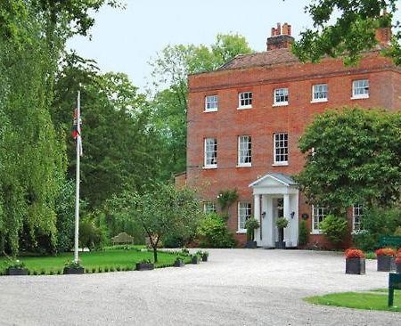 Mulberry House Guest House Ongar Exterior photo